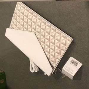 Lancaster clutch/crossbody in white Ikon.